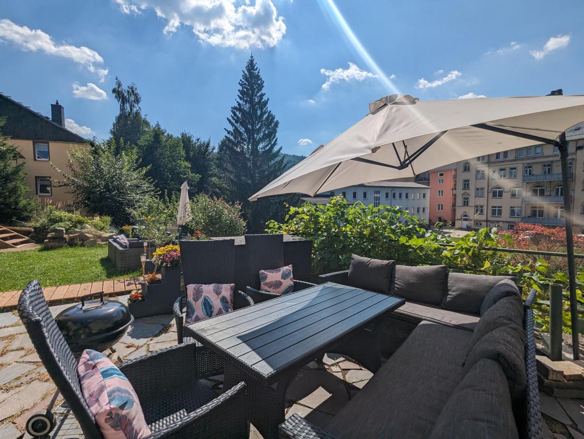 Hw4B - Urlaubsmagie - Zentral Mit Gemeinschaftsgarten, -Pool, -Sauna & Whirlpool Sebnitz Kültér fotó